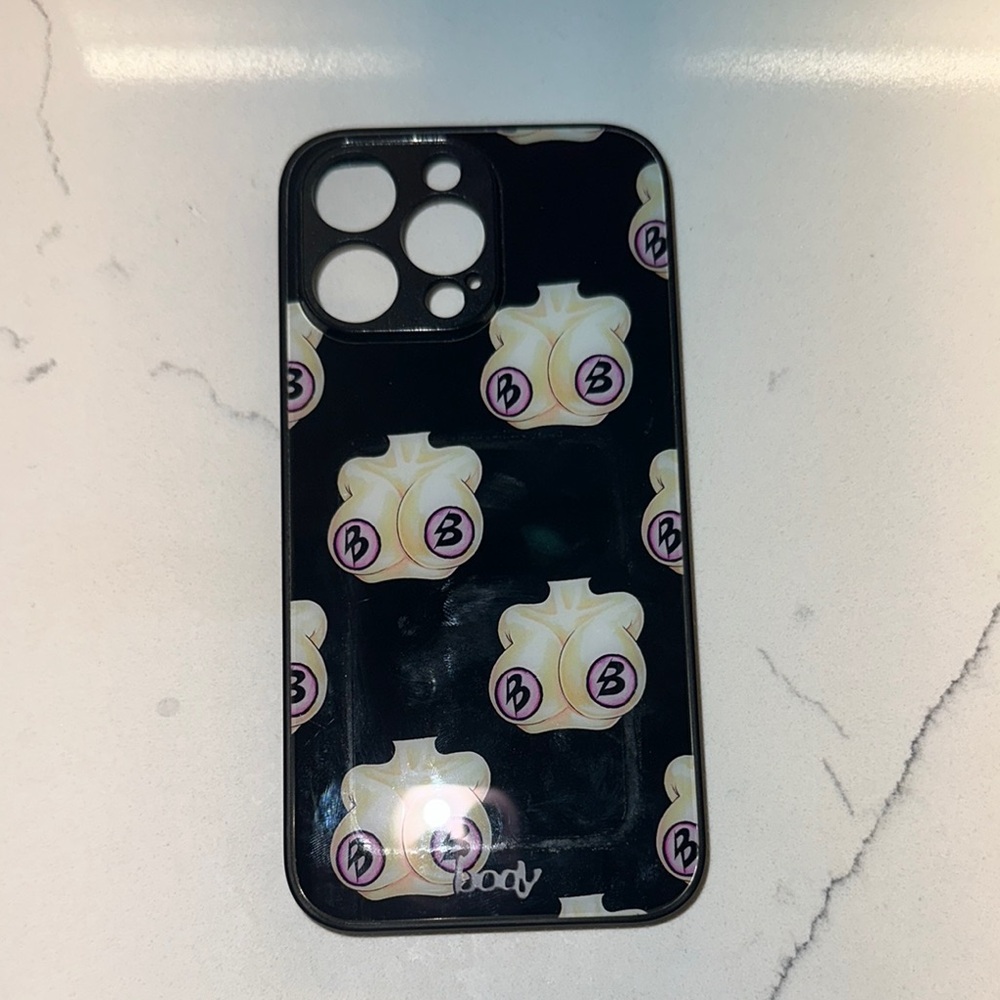 BODY by Raven Tracey Black Case with Cream Pattern